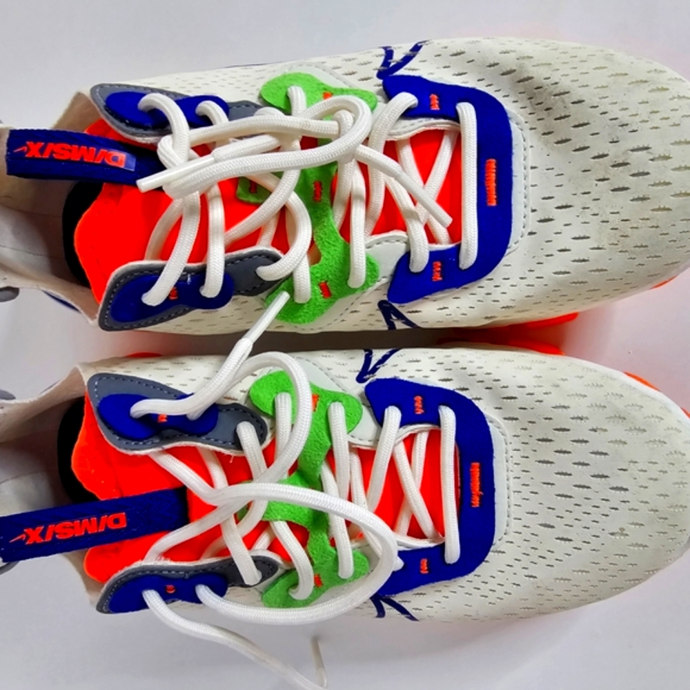 Nike Orange and Blue Athletic Shoes with Streamlined Design - Picture 2 of 9